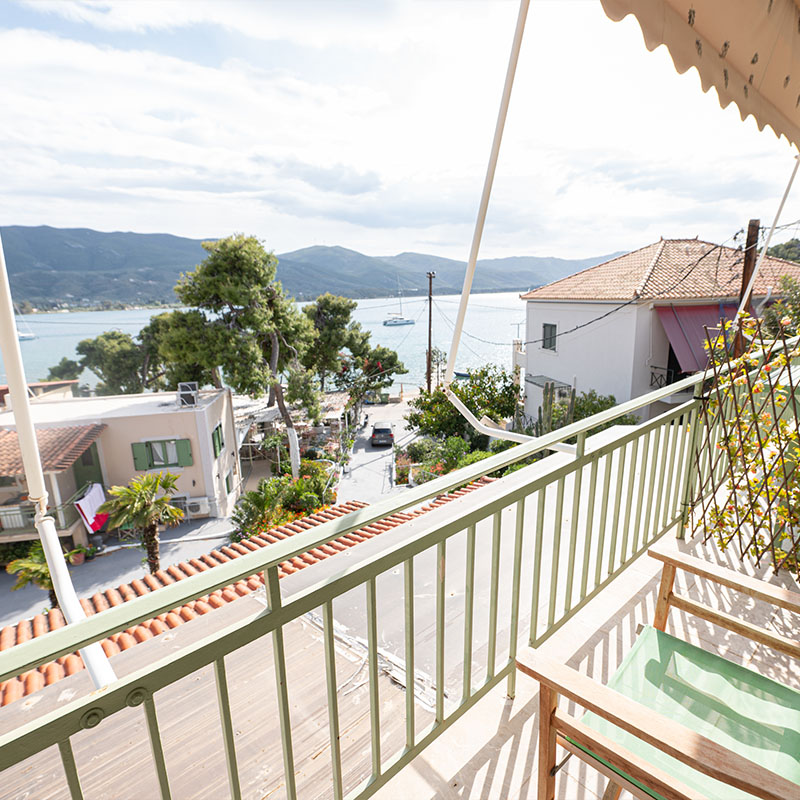 Mourtzoukos Apartments Poros