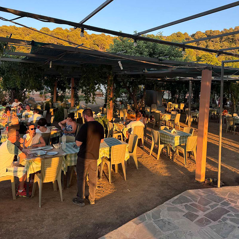 Paradeisos Tavern Poros
